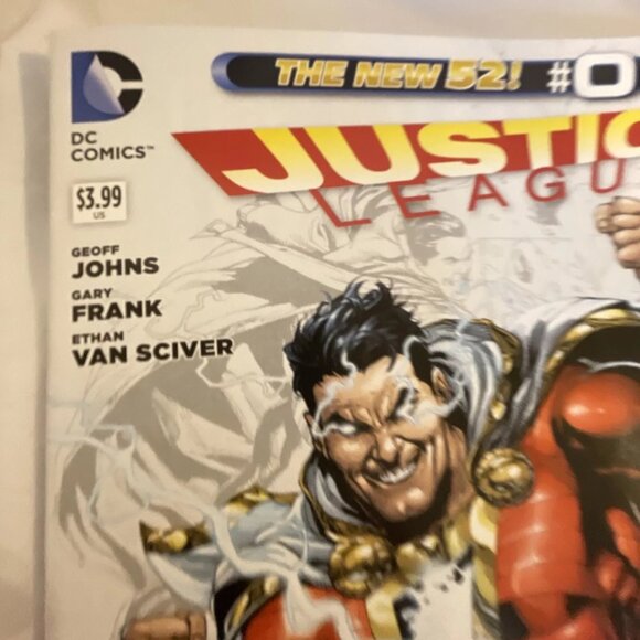 Justice League Vol 2 #0 SHAZAM! 2012 Gary Frank Cover Geoff Johns Writer - Picture 6 of 11